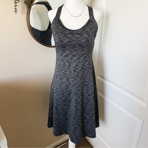 Mondetta athletic dress - Picture 1 of 8